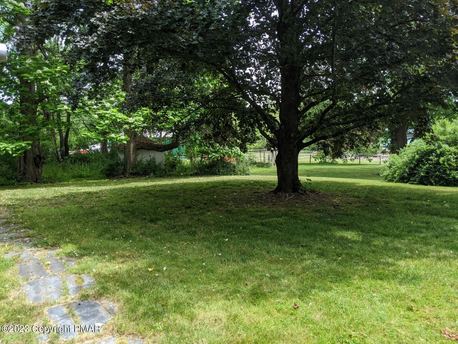232 Rodenbach Lane, Brodheadsville, Pennsylvania image 6