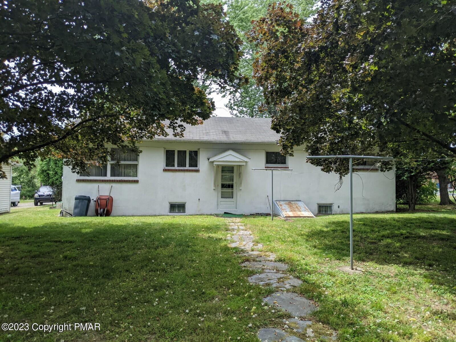 232 Rodenbach Lane, Brodheadsville, Pennsylvania image 4