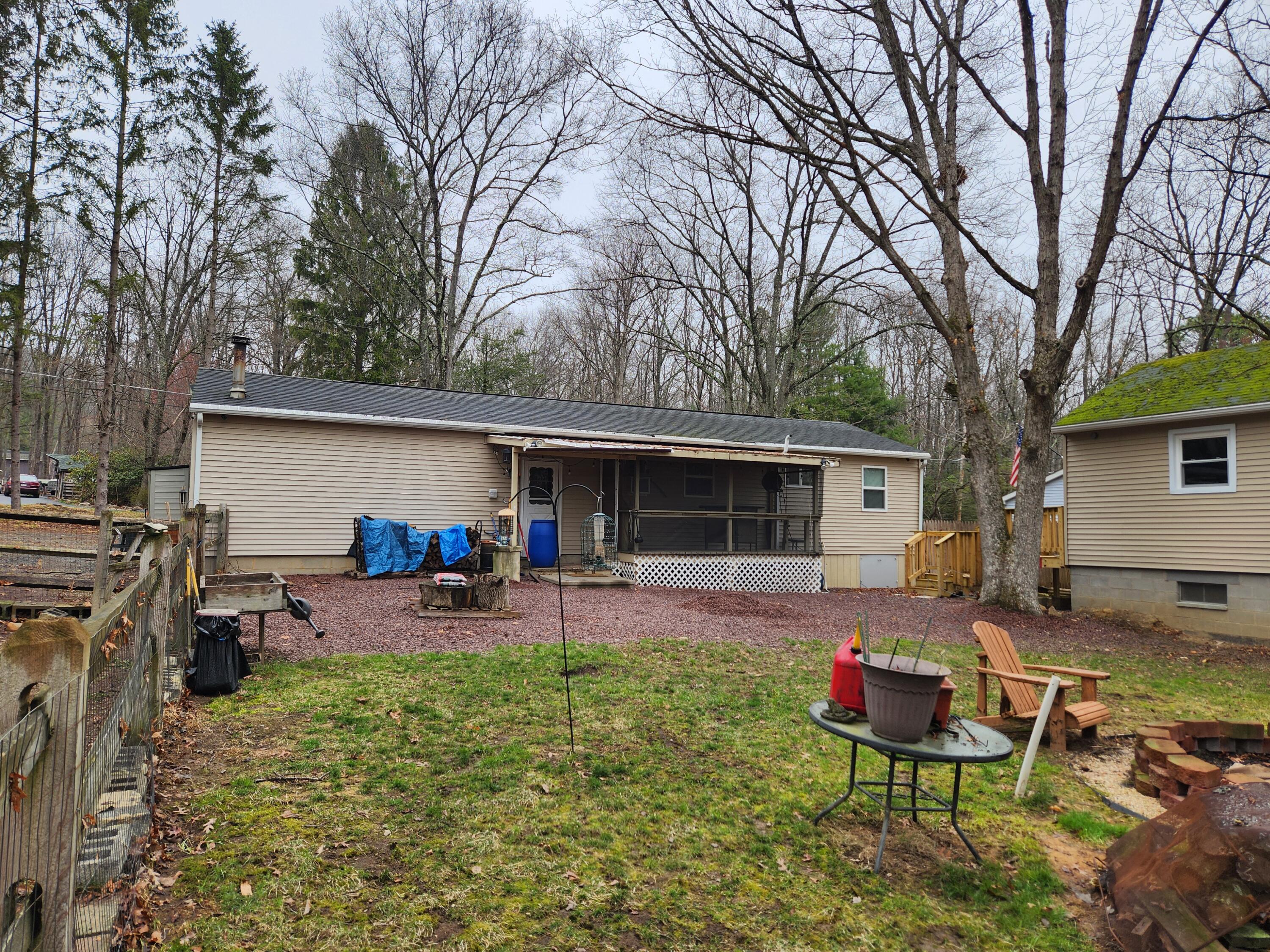 9081 Sherwood Drive, Kunkletown, Pennsylvania image 4