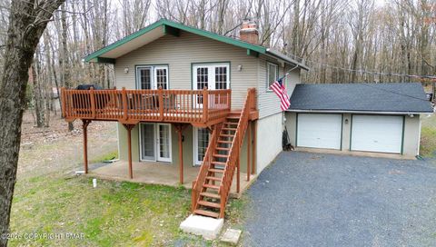 Homes For Rent - 115 Oak Place<br/> Blakeslee, PA 18610