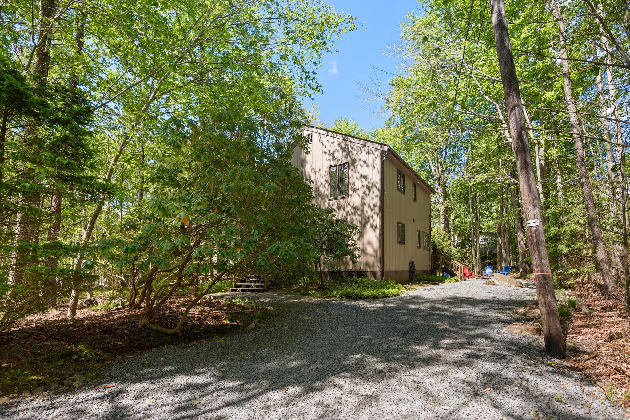 1173 Deer Run, Pocono Pines, Pennsylvania image 5