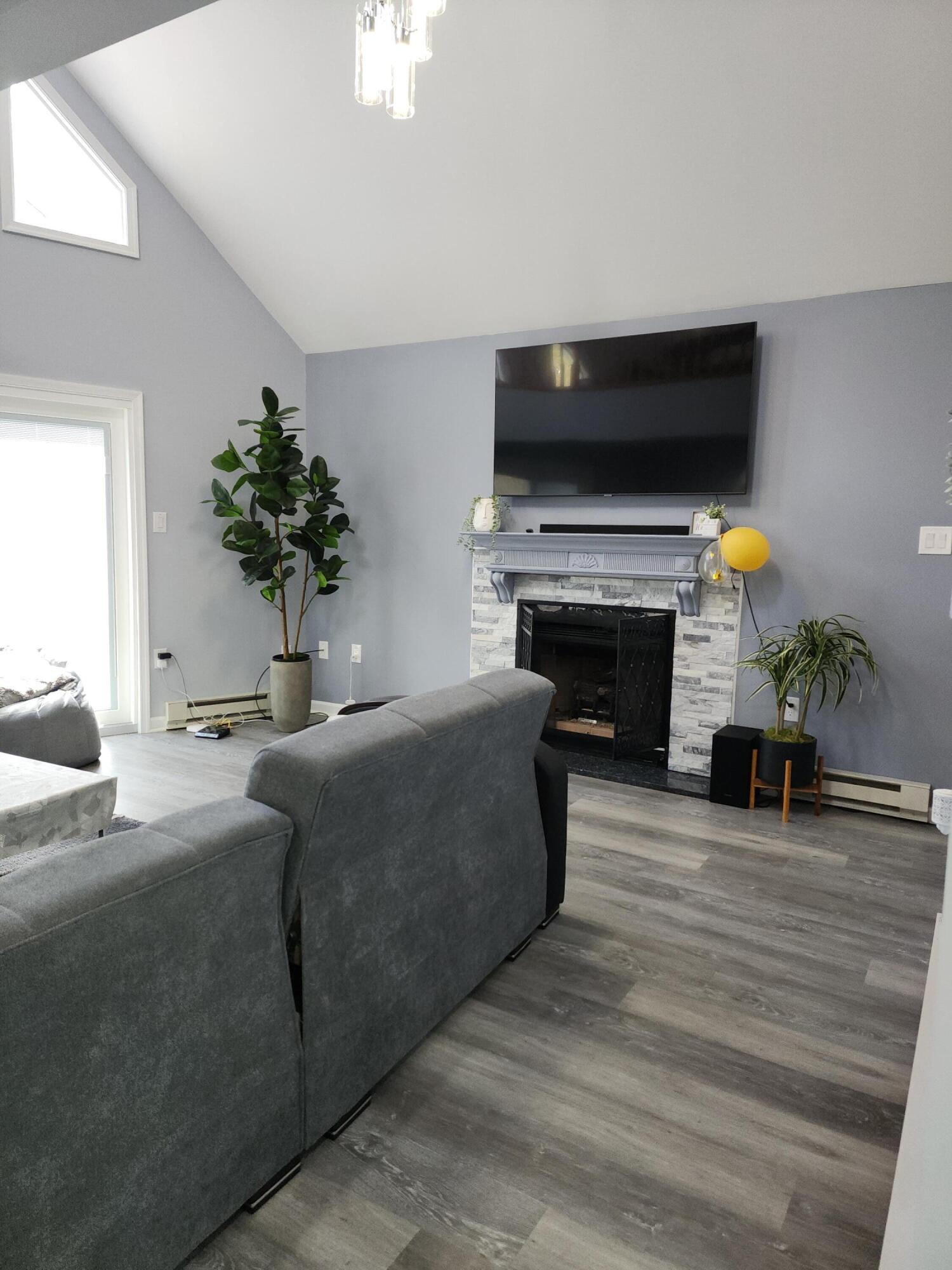 419 Quaker Court