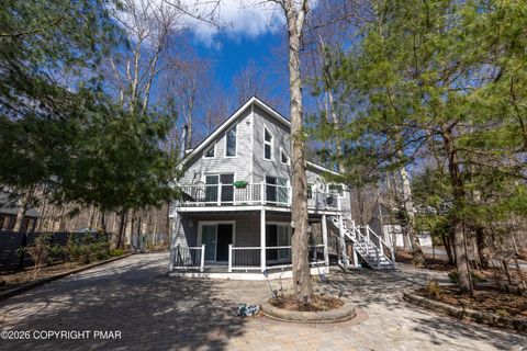 Homes For Sale - 419 Quaker Court<br/> Monroe County, Pocono Lake, PA 18347