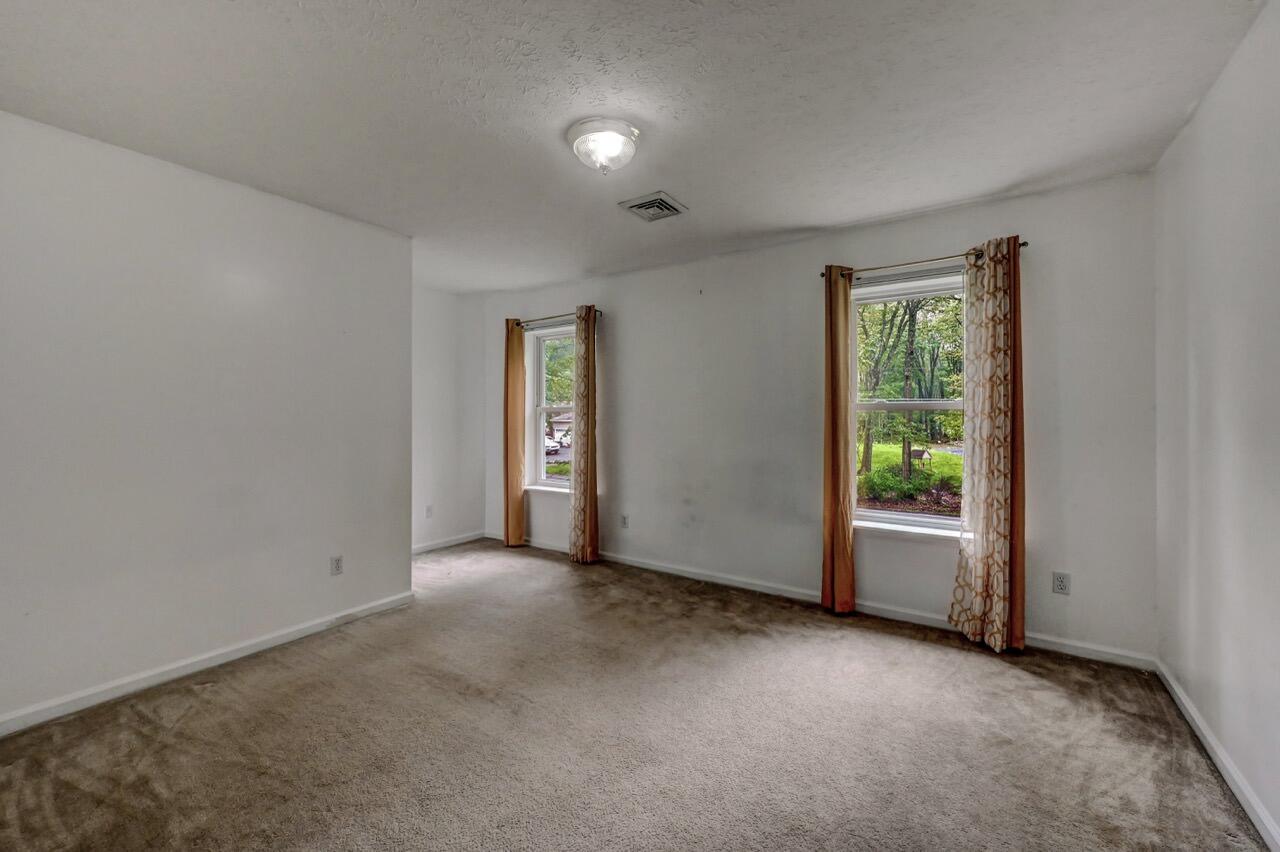 1162 Colt Lane, Pocono Summit, Pennsylvania image 37