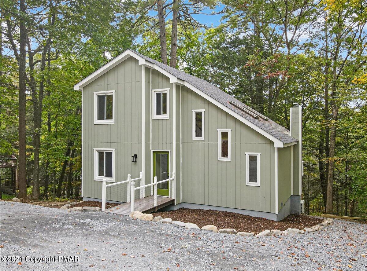 159 Manchester Drive, Bushkill, Pennsylvania image 1