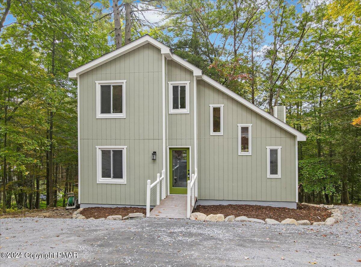159 Manchester Drive, Bushkill, Pennsylvania image 2