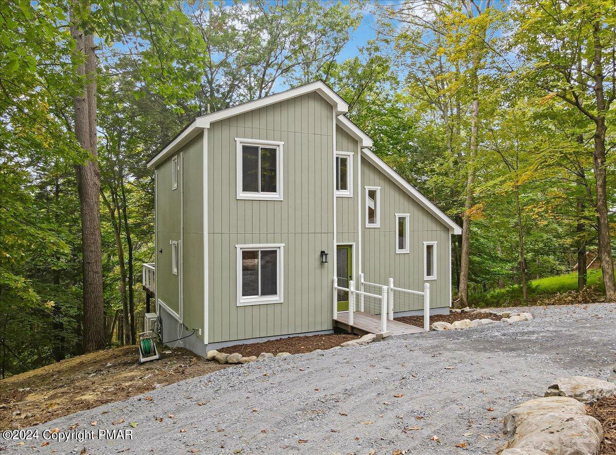 159 Manchester Drive, Bushkill, Pennsylvania image 3