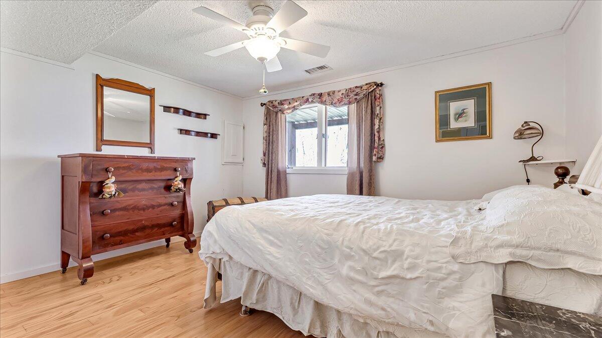 141 Cove Point Circle, Lakeville, Pennsylvania image 40