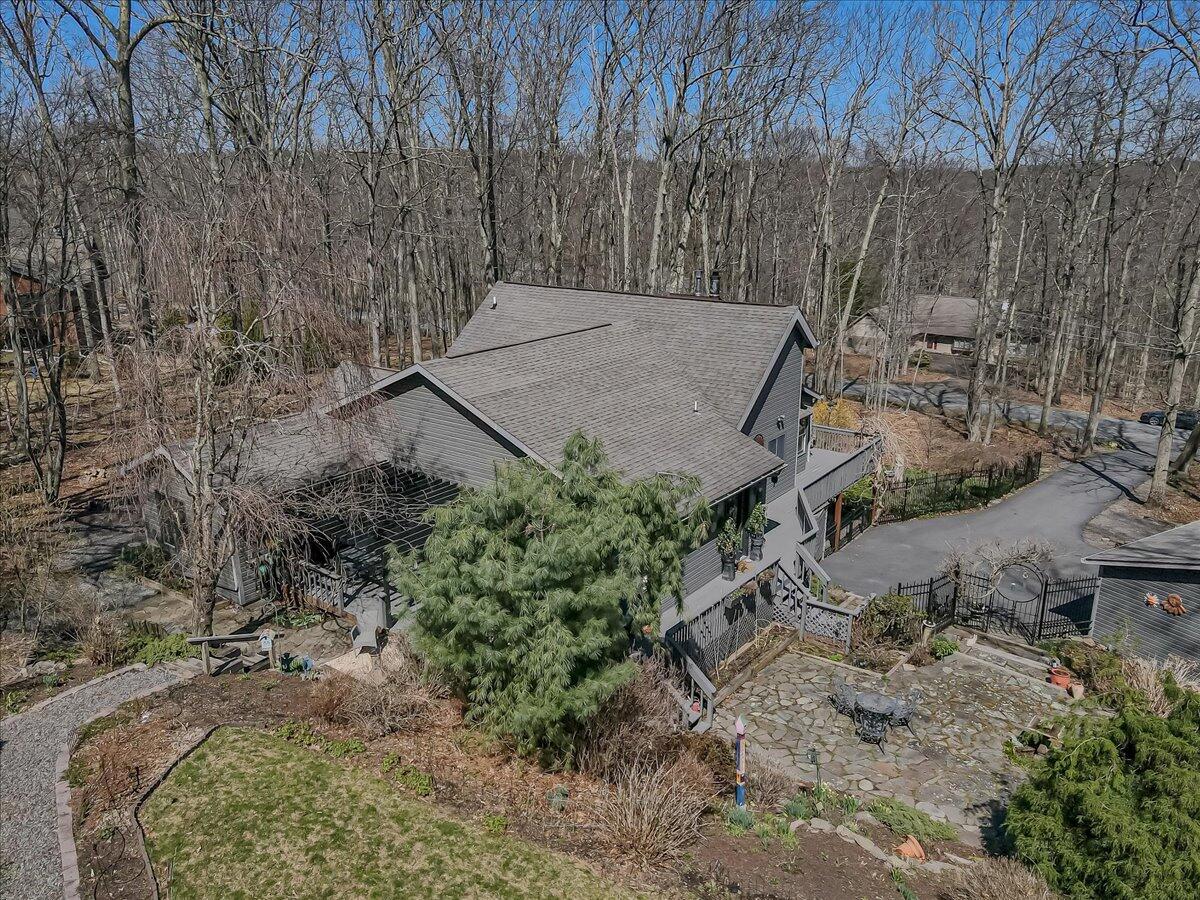141 Cove Point Circle, Lakeville, Pennsylvania image 50