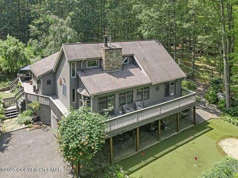 141 Cove Point Circle Lakeville PA 18438