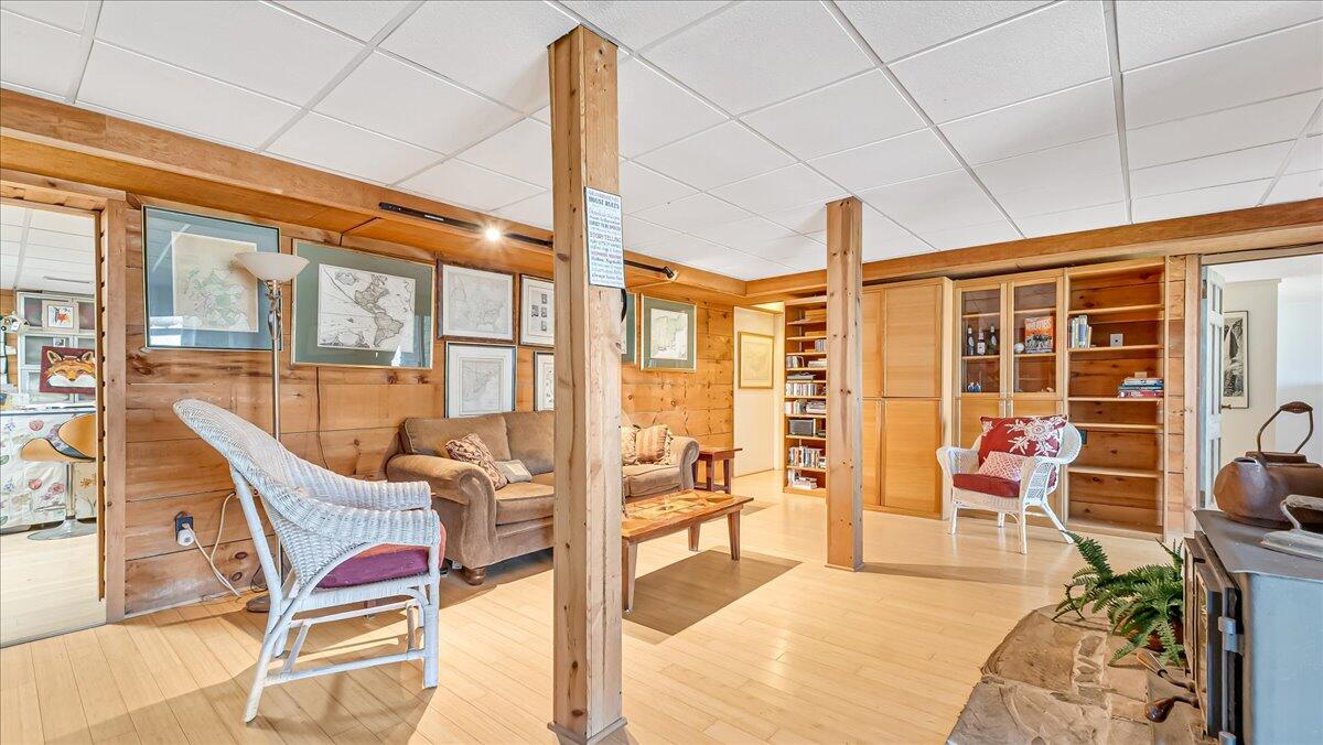 141 Cove Point Circle, Lakeville, Pennsylvania image 44