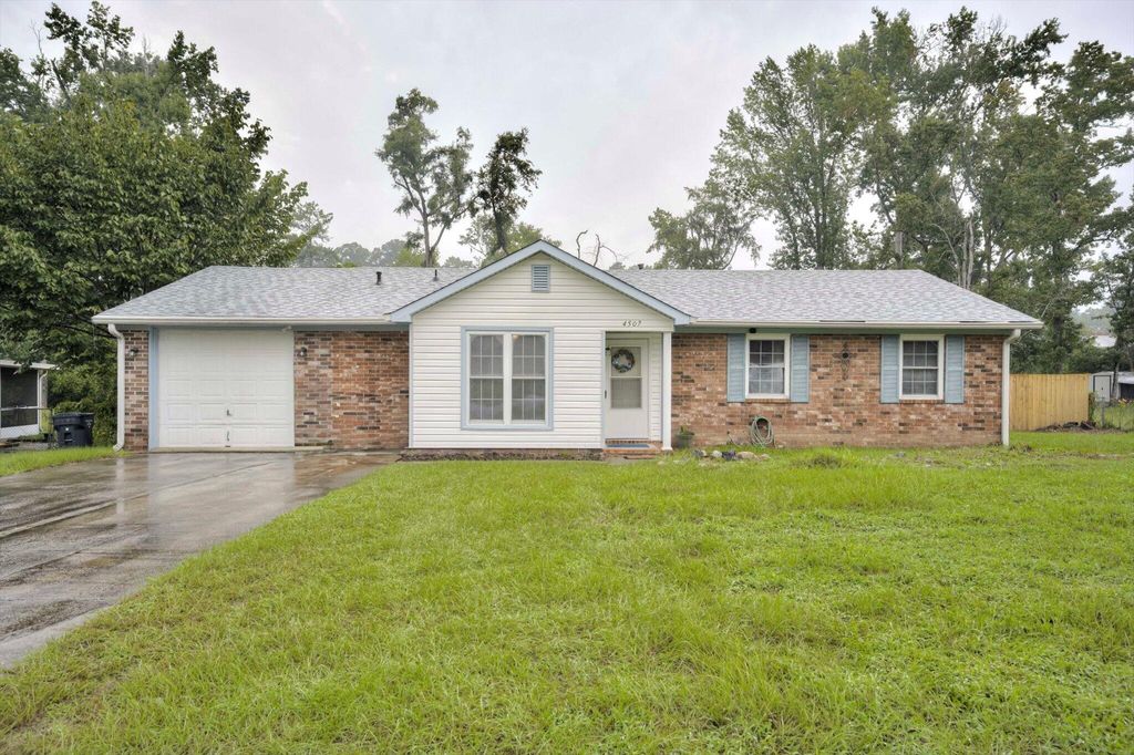 Photo for 4507 Colonial Road, Martinez, GA 30907 (MLS # 546239)