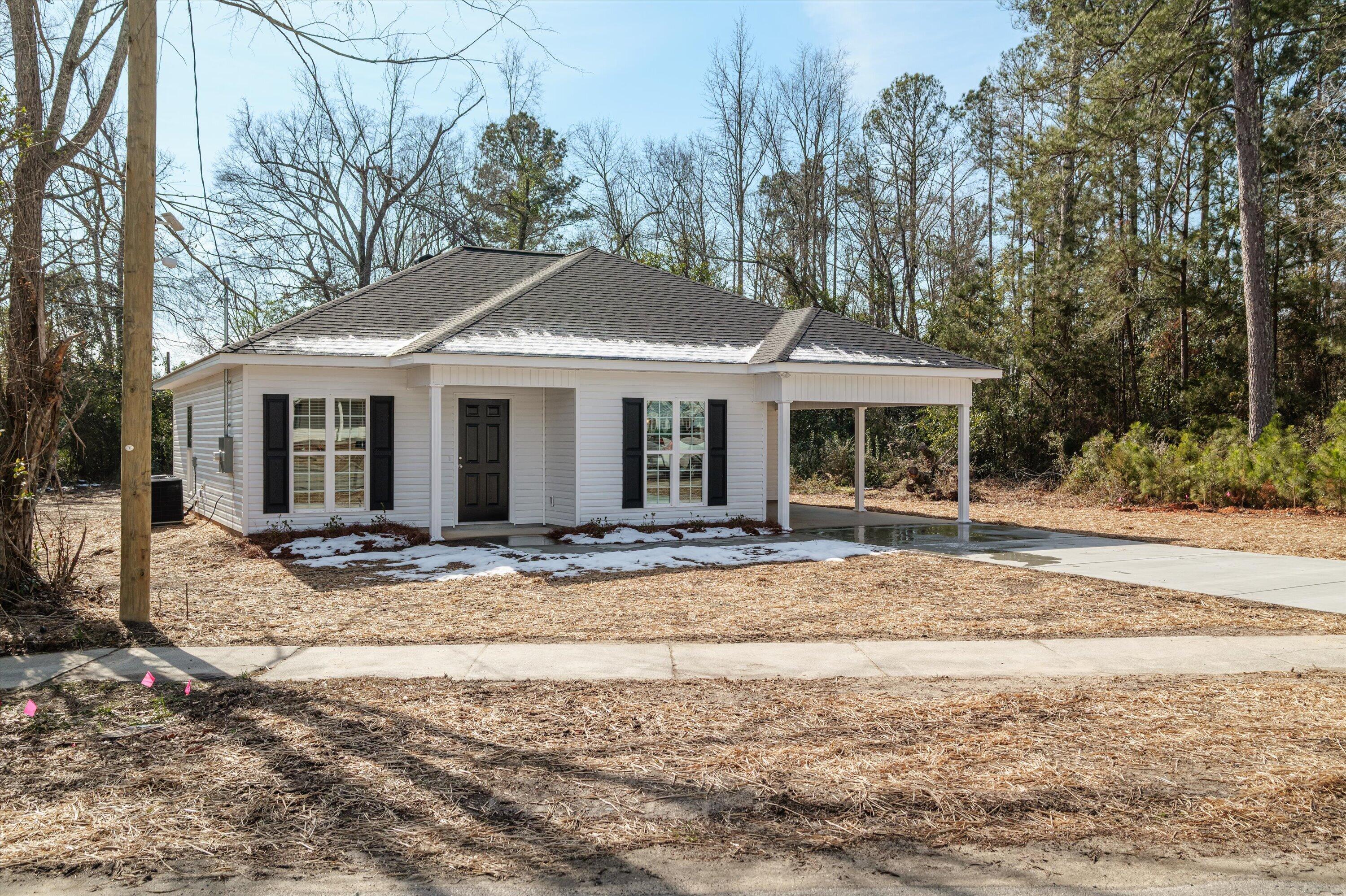 535 White Oak Street