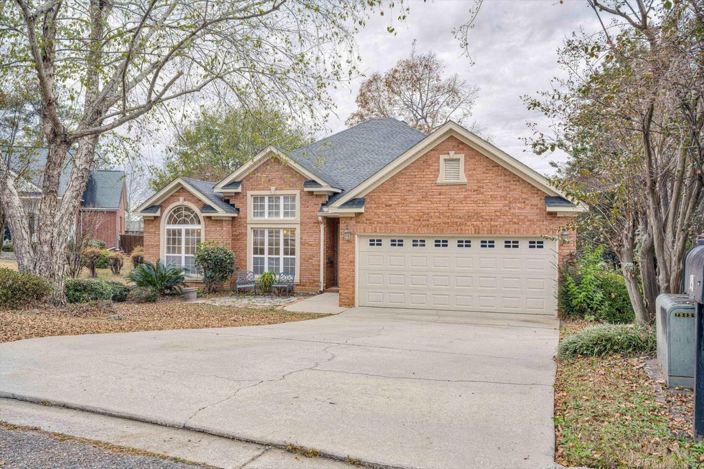 Photo of 34 Eagle Pointe Drive, Augusta, GA 30909 (MLS # 549820)
