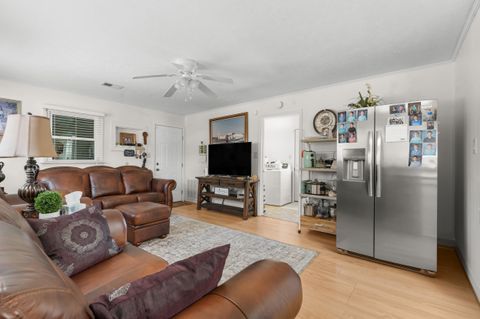 Tiny photo for 124 Pierce Avenue, Swainsboro, GA 30401 (MLS # 552493)