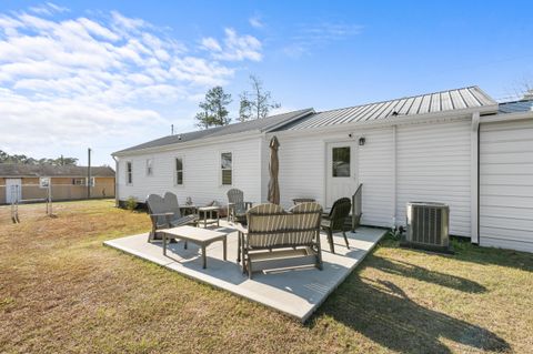 Tiny photo for 124 Pierce Avenue, Swainsboro, GA 30401 (MLS # 552493)