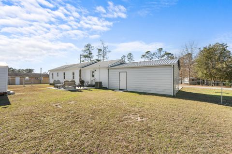 Tiny photo for 124 Pierce Avenue, Swainsboro, GA 30401 (MLS # 552493)