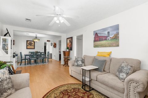 Tiny photo for 124 Pierce Avenue, Swainsboro, GA 30401 (MLS # 552493)