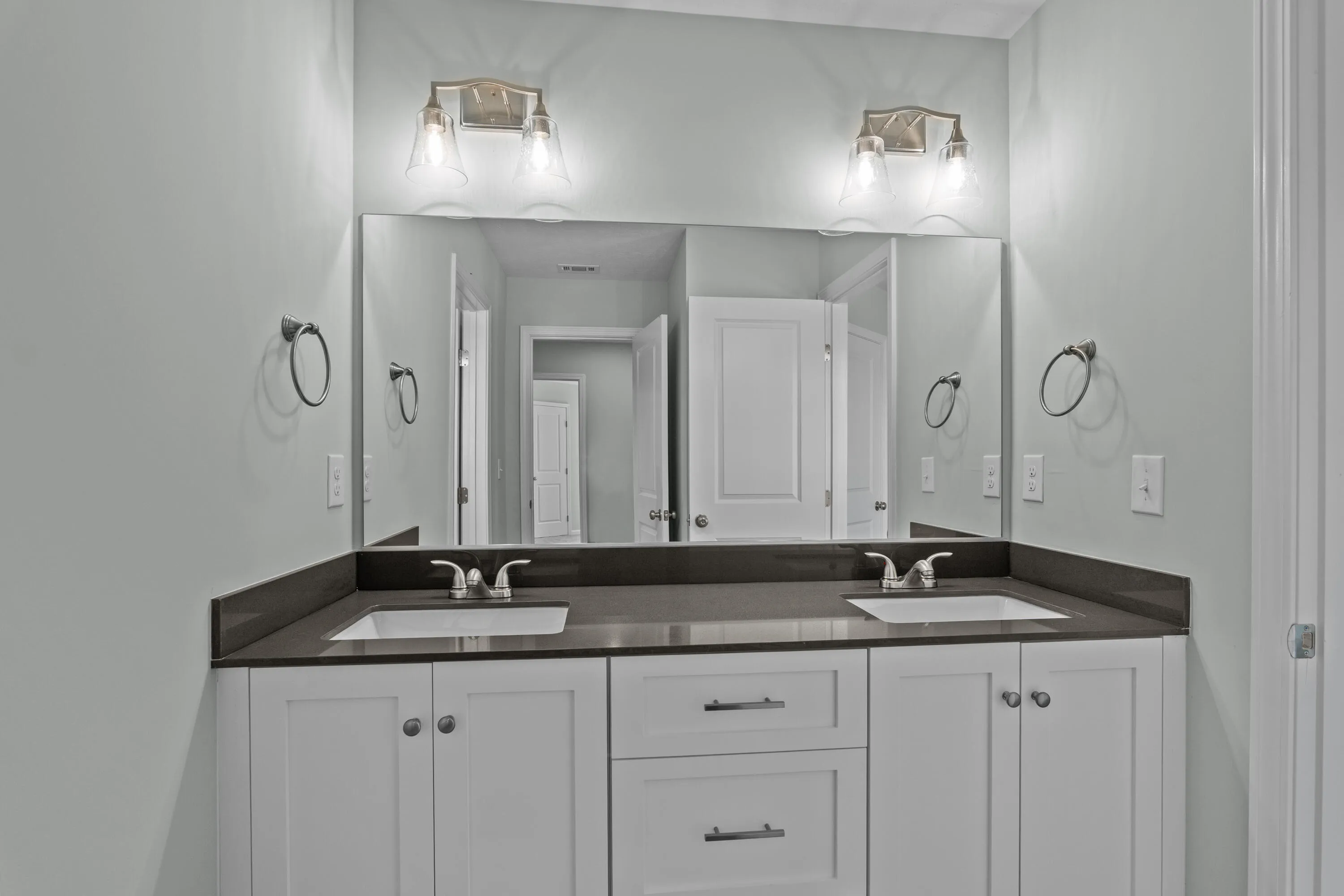 Grovetown, Georgia 30813, United States, 4 Bedrooms Bedrooms, ,3 BathroomsBathrooms,Residential,Active,90504