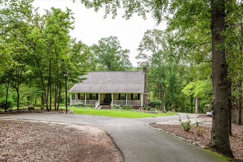 Photo of 1125 Transylvania Drive, Sandersville, GA 31082 (MLS # 545165) Photo of 1125 Transylvania Drive, Sandersville, GA 31082 (MLS # 545165)