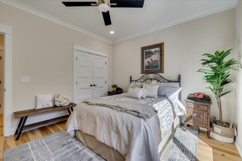 Tiny photo for 212 Pirates Cove, McCormick, SC 29835 (MLS # 549537)