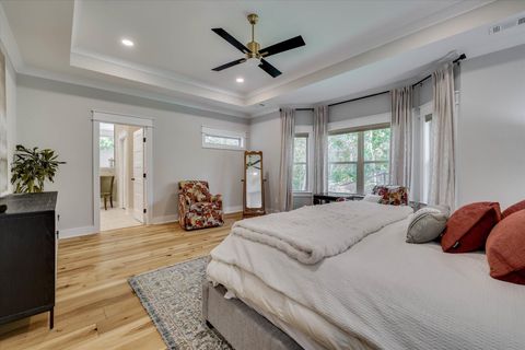 Tiny photo for 212 Pirates Cove, McCormick, SC 29835 (MLS # 549537)