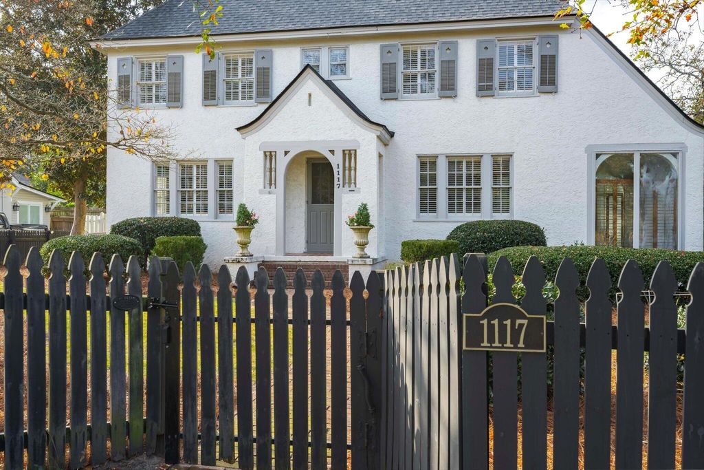 Photo of 1117 Highland Avenue, Augusta, GA 30904 (MLS # 550676)