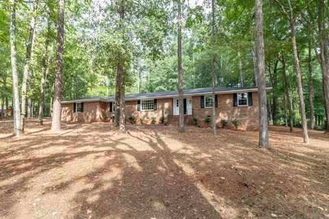 Photo of 4375 Lake Idylwilde Drive, Evans, GA 30809 (MLS # 552950)