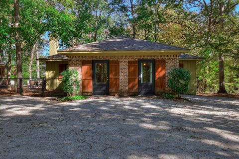 Photo of 1191 Fishing Creek Estates Drive, Lincolnton, GA 30817 (MLS # 547772)
