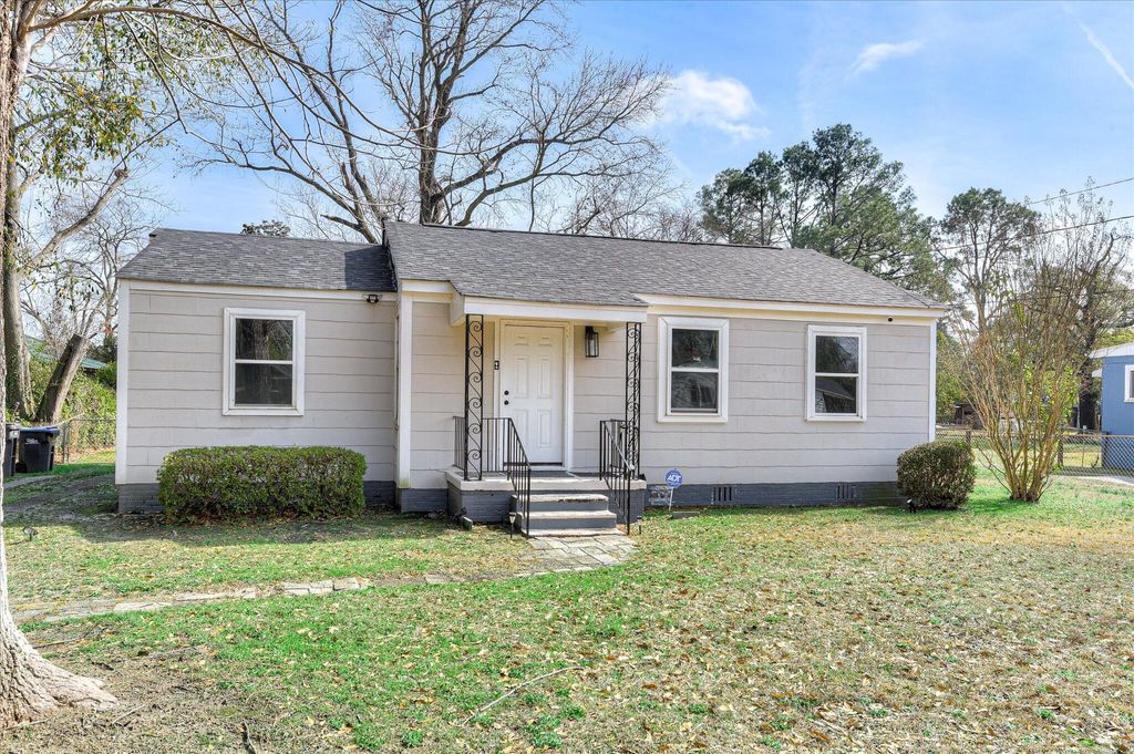 Photo of 212 Barrow Drive, Augusta, GA 30906 (MLS # 552455)