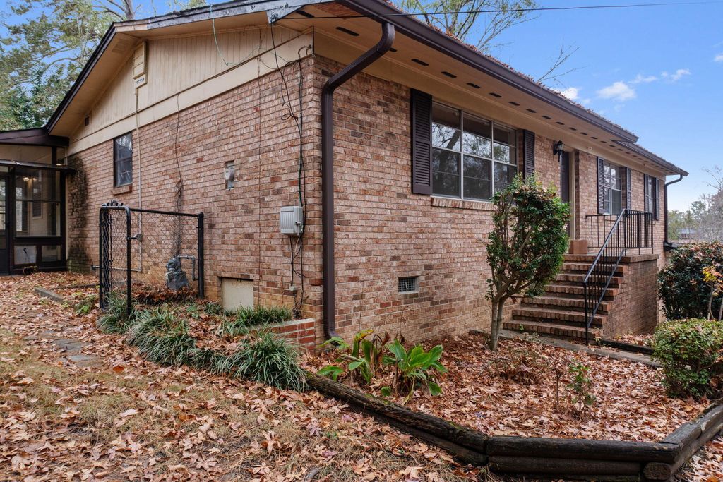 Photo of 1403 Springfield Court, Augusta, GA 30909 (MLS # 549876)