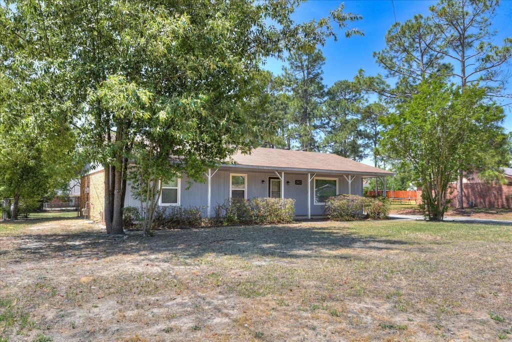 Photo of 3823 Fairington Drive, Hephzibah, GA 30815 (MLS # 555246)