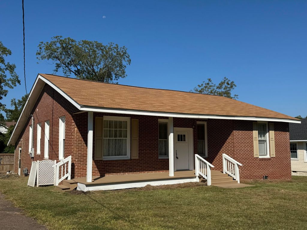 Photo of 215 Church Street, Edgefield, SC 29824 (MLS # 547231)