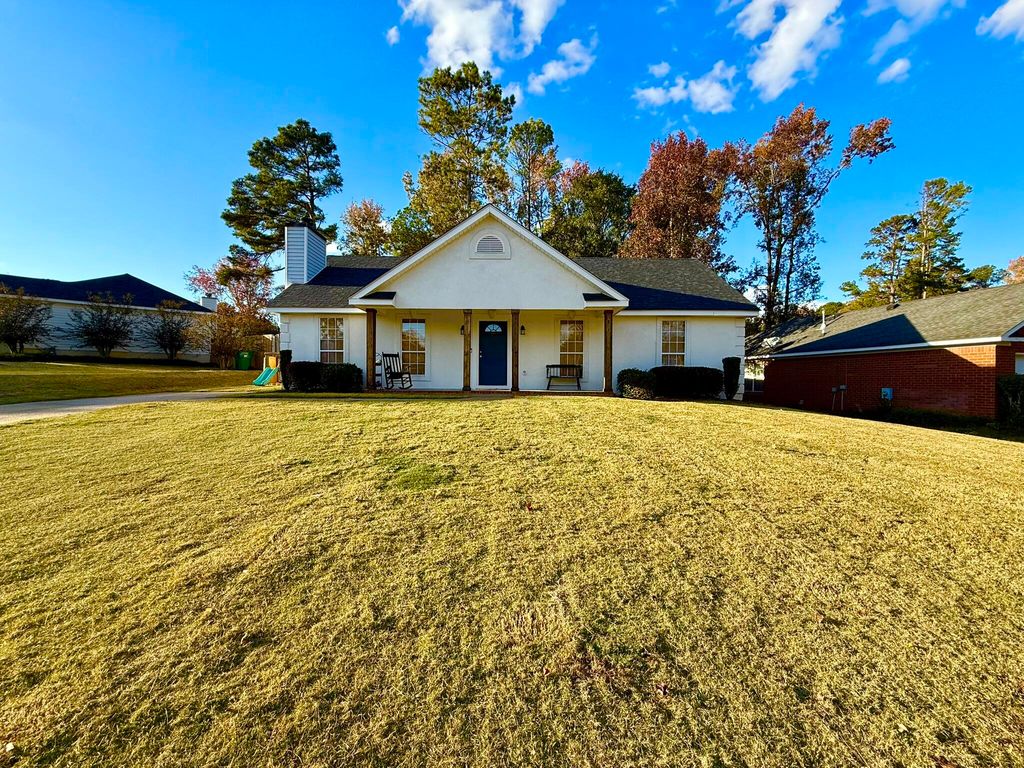 Photo of 499 Oak Chase Drive, Martinez, GA 30907 (MLS # 549149)