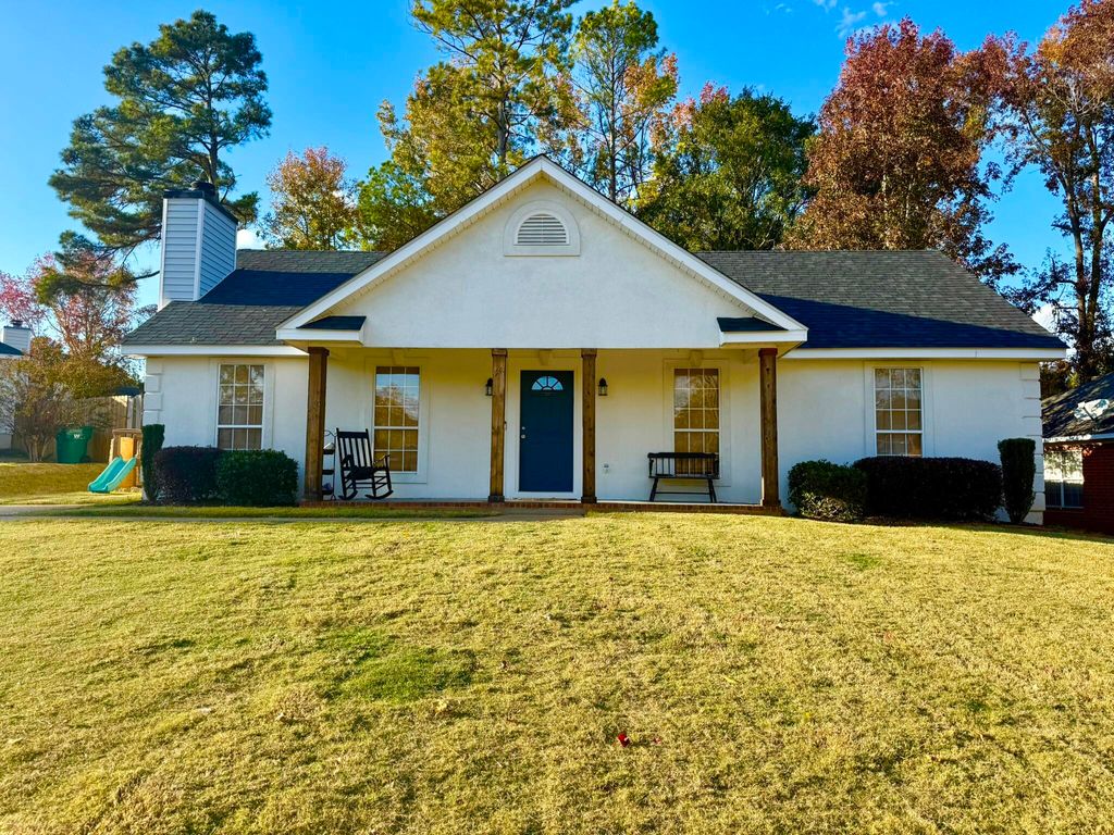 Photo of 499 Oak Chase Drive, Martinez, GA 30907 (MLS # 549149)