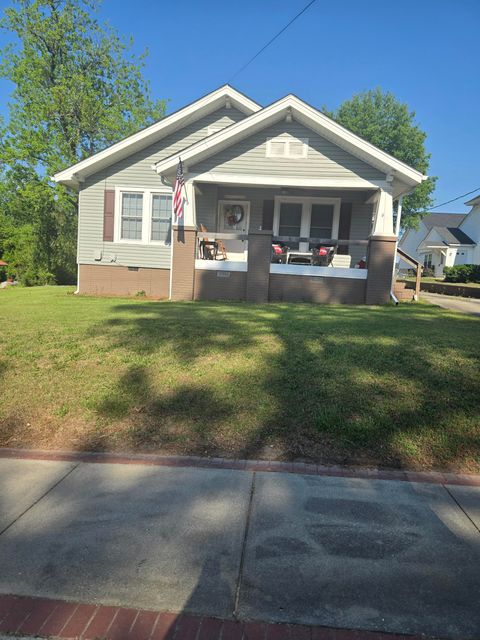Photo of 212 N Peachtree Street, Lincolnton, GA 30817 (MLS # 554567)