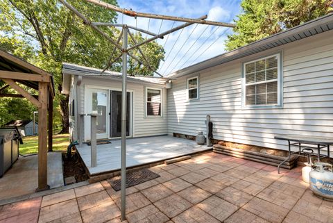 Tiny photo for 303 Jennys Cove Road, Cleveland, GA 30528 (MLS # 546626)