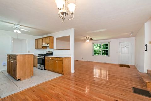Tiny photo for 303 Jennys Cove Road, Cleveland, GA 30528 (MLS # 546626)