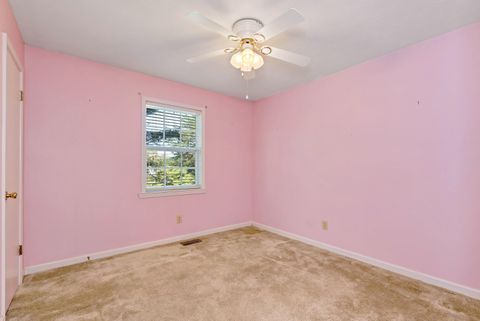 Tiny photo for 303 Jennys Cove Road, Cleveland, GA 30528 (MLS # 546626)