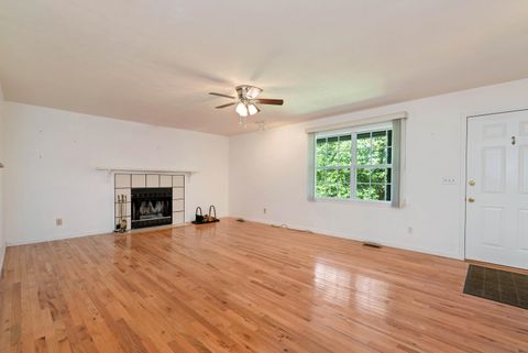 Tiny photo for 303 Jennys Cove Road, Cleveland, GA 30528 (MLS # 546626)
