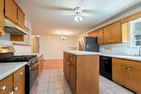 Tiny photo for 303 Jennys Cove Road, Cleveland, GA 30528 (MLS # 546626)