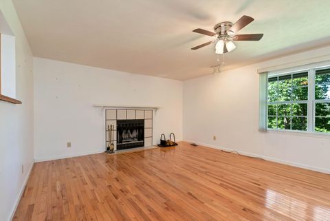 Tiny photo for 303 Jennys Cove Road, Cleveland, GA 30528 (MLS # 546626)