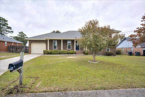 Photo of 3936 Ellen St Street, Hephzibah, GA 30815 (MLS # 548754)