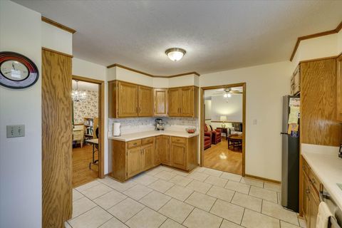 Tiny photo for 206 State Rd S-33-108, McCormick, SC 29835 (MLS # 552653)