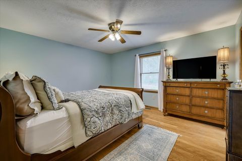 Tiny photo for 206 State Rd S-33-108, McCormick, SC 29835 (MLS # 552653)