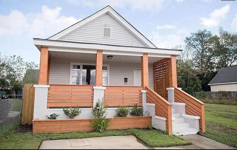 Photo of 827 D'Antignac Street, Augusta, GA 30901 (MLS # 543057)