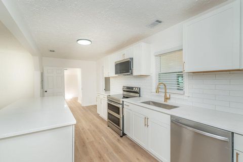 Tiny photo for 306 Hampton Avenue, North Augusta, SC 29841 (MLS # 548619)