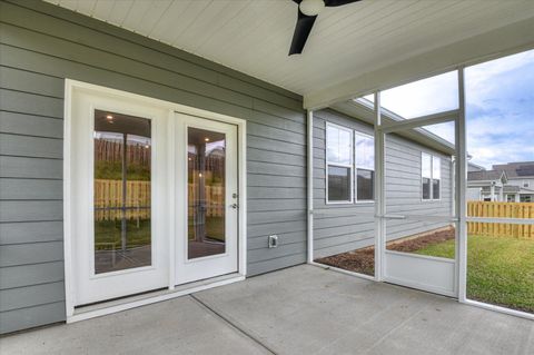 Tiny photo for 4245 Whitehouse Street, Harlem, GA 30814 (MLS # 540817)