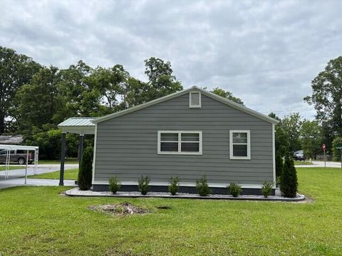 Tiny photo for 641 Ellington Avenue Avenue, Thomson, GA 30824 (MLS # 542925)
