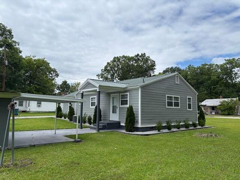 Tiny photo for 641 Ellington Avenue Avenue, Thomson, GA 30824 (MLS # 542925)